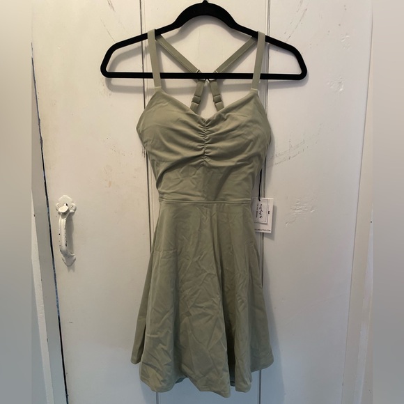 Tennis Dress Sage green Baseline size small - Picture 1 of 6